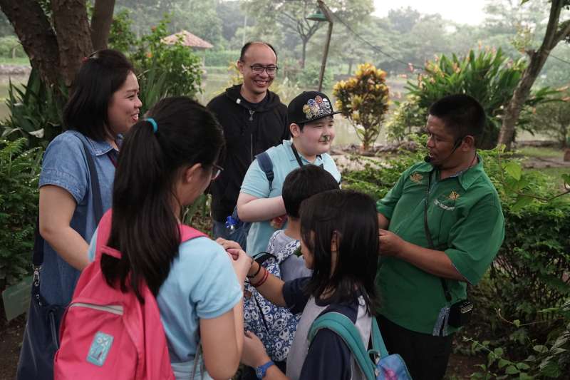 Noble Academy field trip to Kampoeng Djamoe