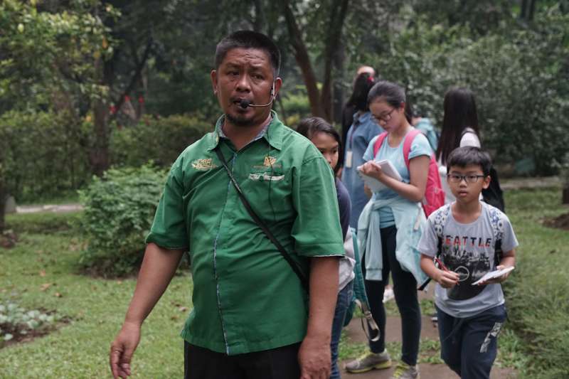 Noble Academy field trip to Kampoeng Djamoe