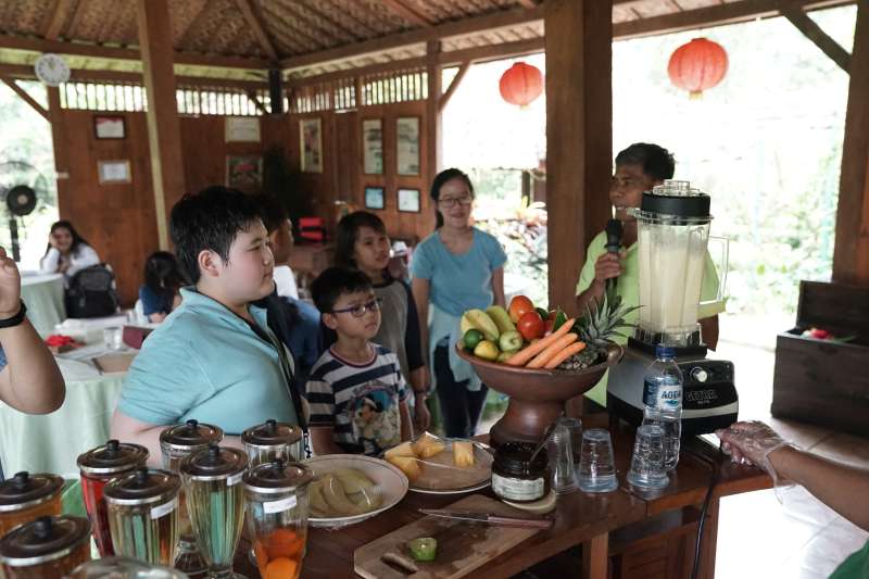 fieldtrip to kampong djamoe