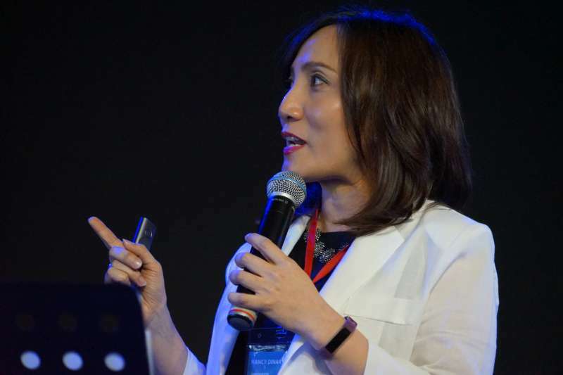 Noble Talk and Exhibition Nancy Dinar