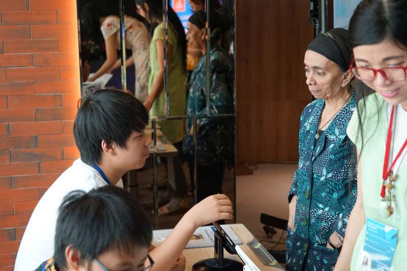  noble academy team and students event at noble talk and exhibition 2019