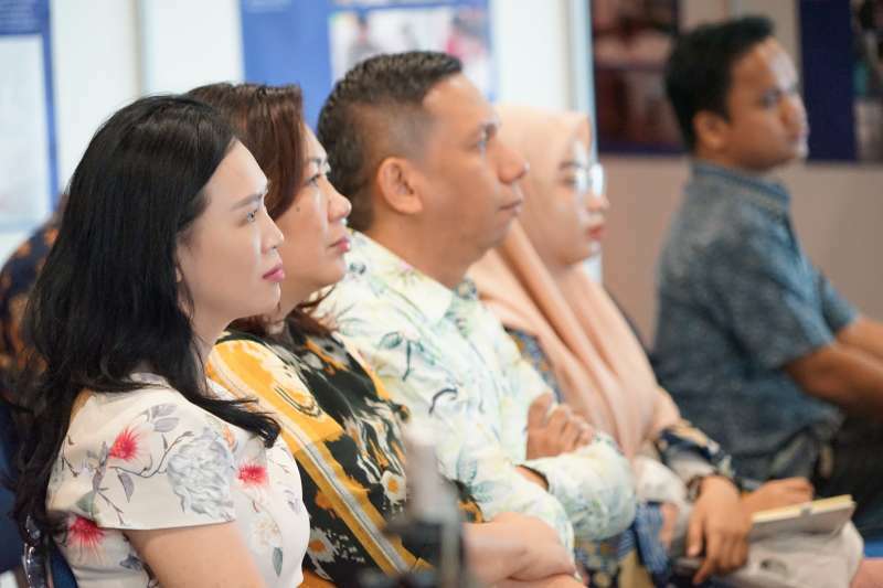  noble academy team and students event at noble talk and exhibition 2019