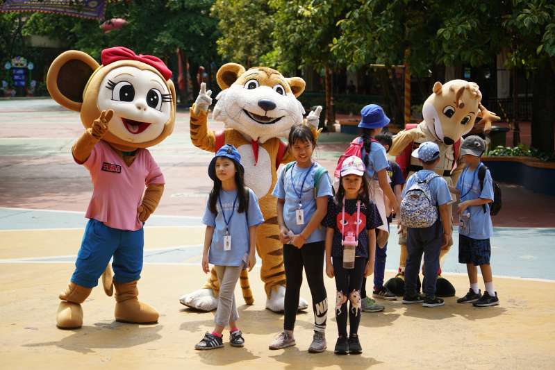 Noble Academy field Trip to Jungleland
