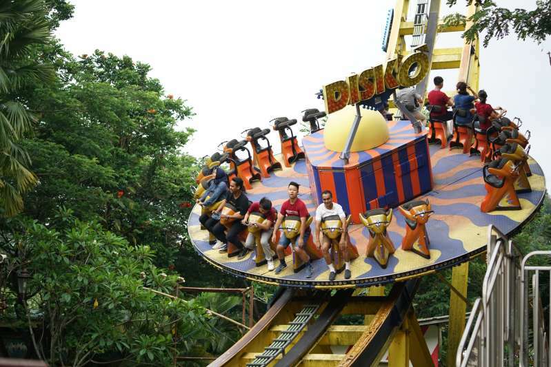 Noble Academy field Trip to Jungleland