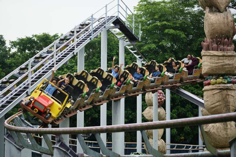 Noble Academy field Trip to Jungleland