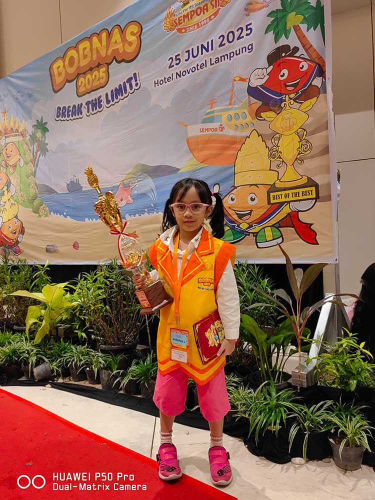 Ackhava Adam Malonda Noble Academy Students